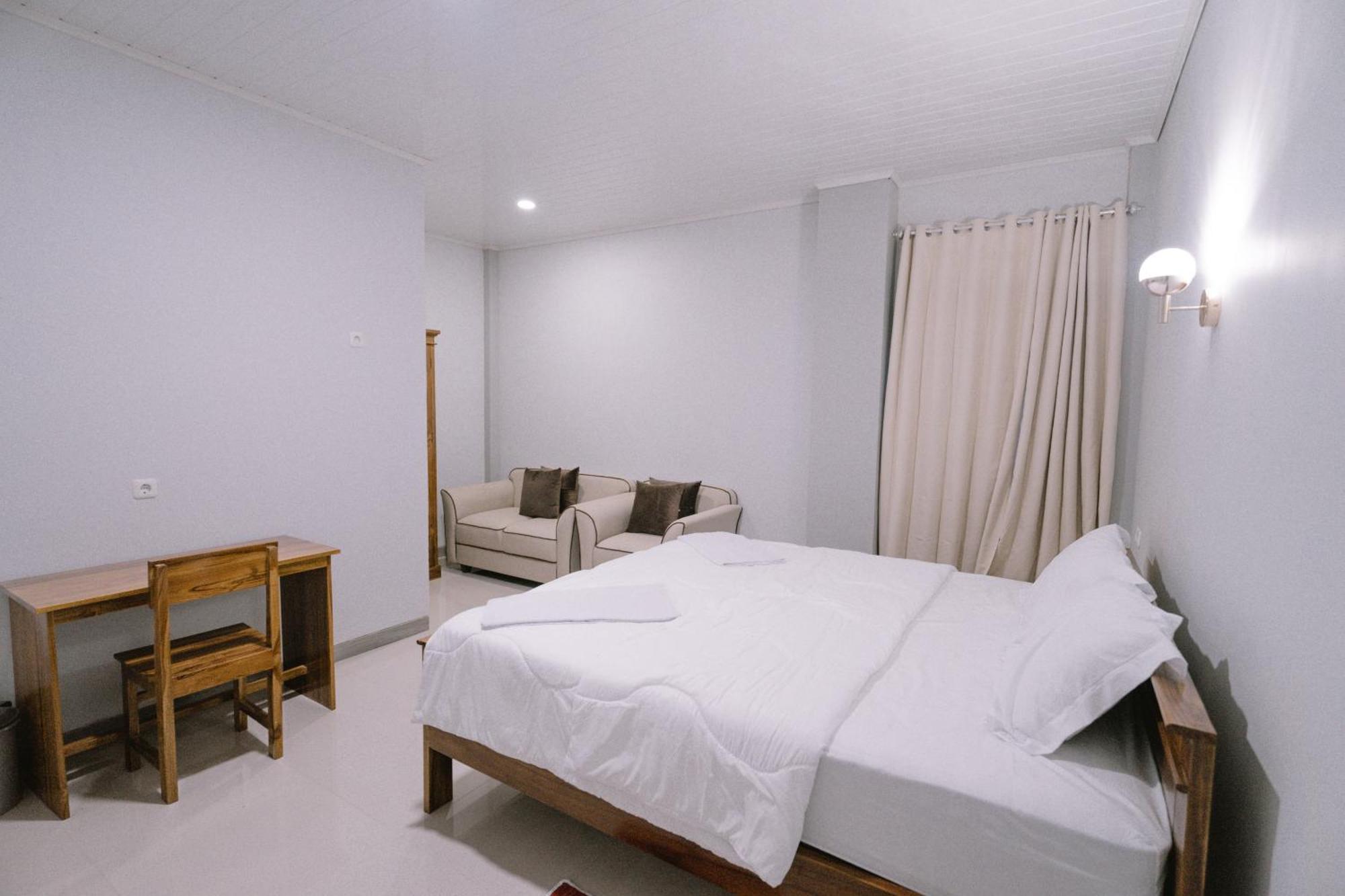 La Geiro Villa Labuan Bajo Dış mekan fotoğraf