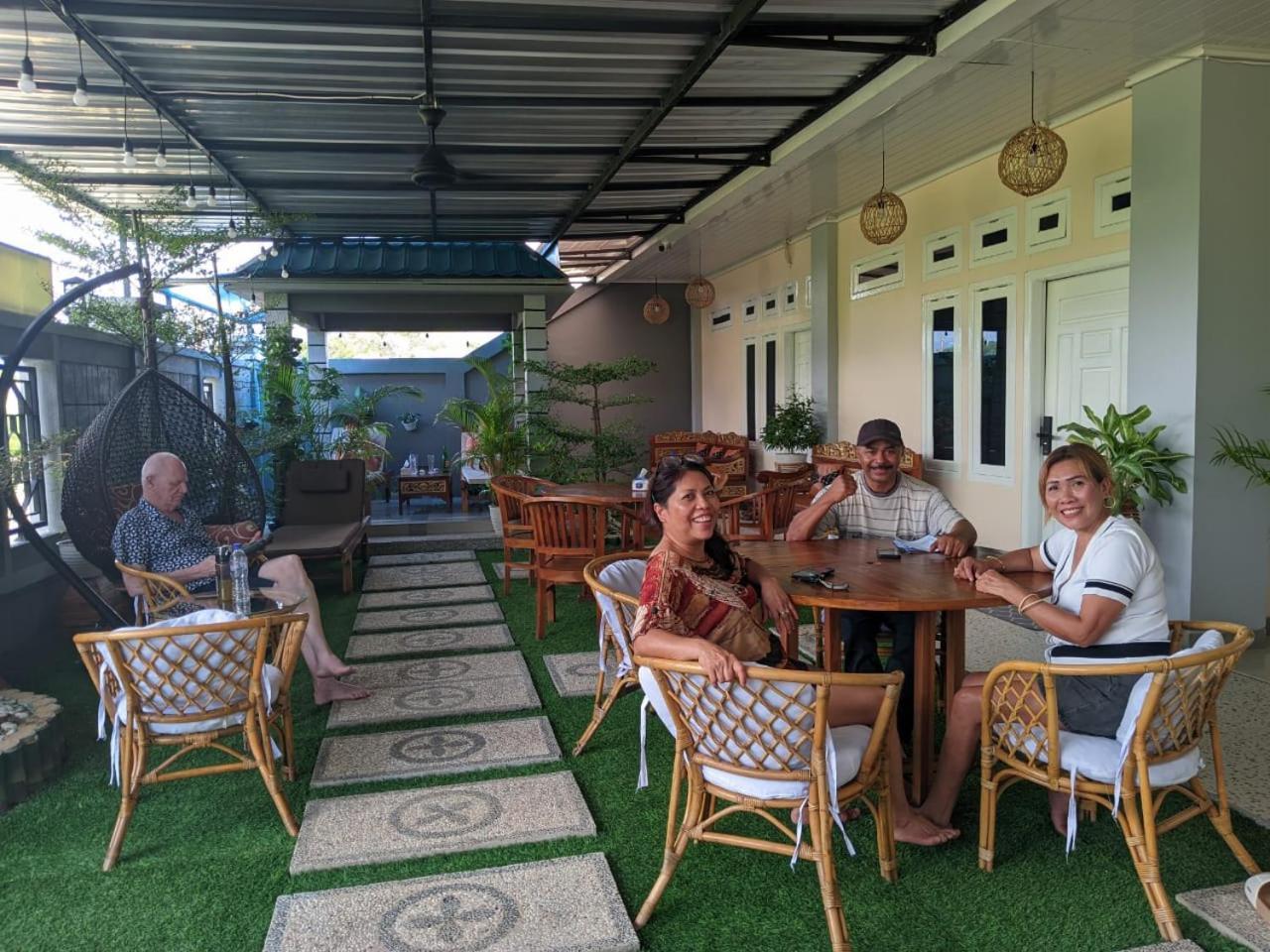 La Geiro Villa Labuan Bajo Dış mekan fotoğraf