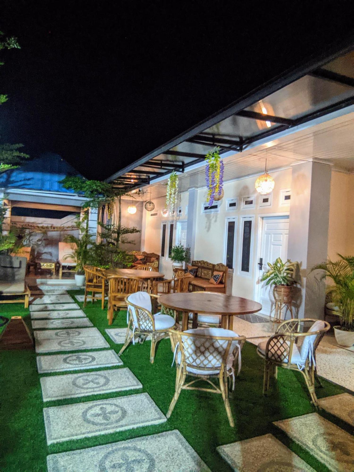 La Geiro Villa Labuan Bajo Dış mekan fotoğraf